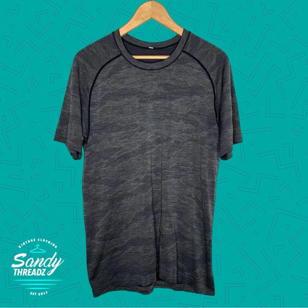 Lululemon Metal Vent Tech T shirt - Picture 3 of 7